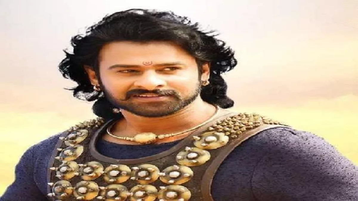 Prabhas : आंध्र प्रदेश के थिएटर में लगी आग, प्रभास के प्रशंसकों ने फोड़े थे पटाखे