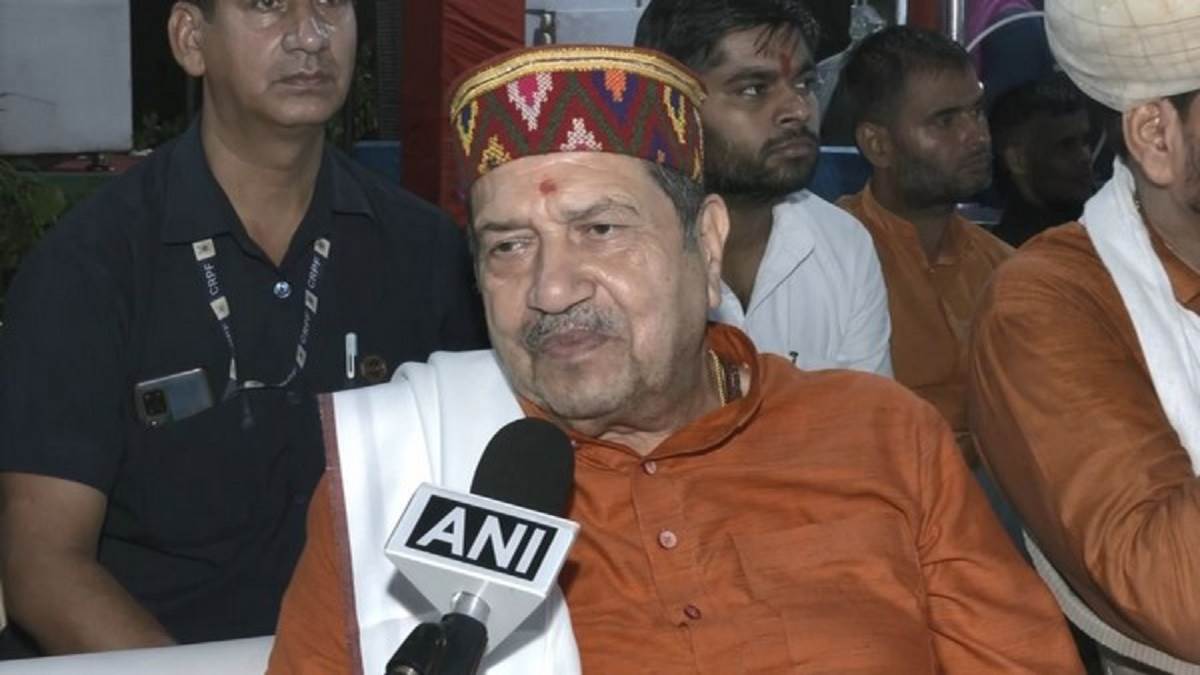 rss leader indresh kumar in hazrat nizamuddin dargah said this festival removes religious differences