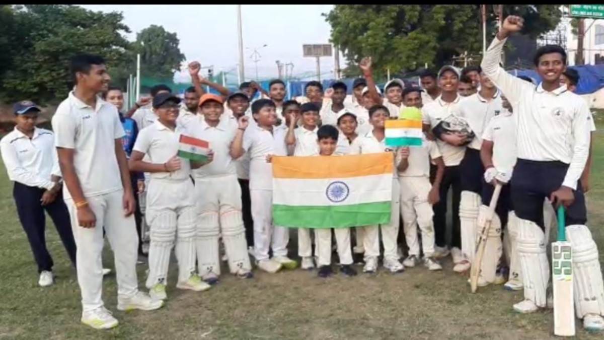 https://www.jagranimages.com/images/newimg/23102022/23_10_2022-prayagraj_cricket_players_23158892.jpg