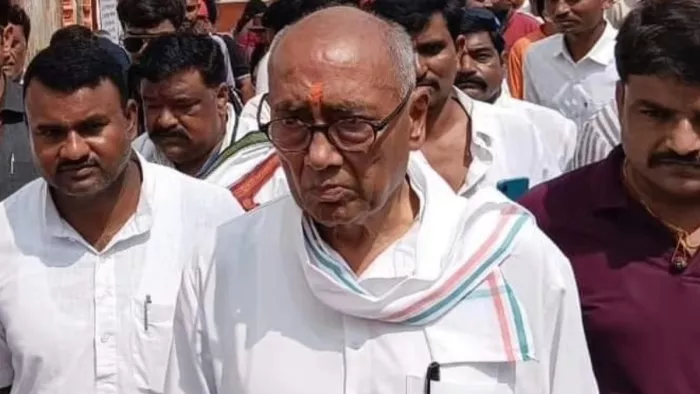 दिग्विजय ने कहा कि स्क्रीनिंग कमेटी ने जिला अध्यक्षों से मशविरा किया है (फोटो एक्स)