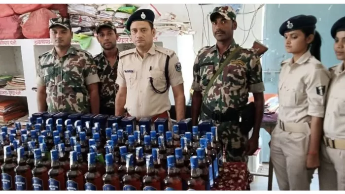 कहीं कार की डिक्की तो कहीं कंटेनर से भारी मात्रा में शराब जब्त