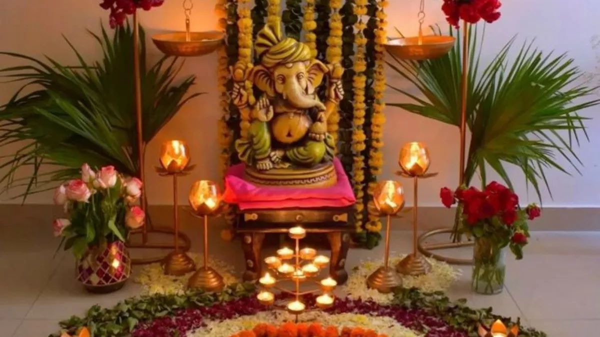 देखें होम टेंपल Decoration Ideas के बेस्ट 5 ऑप्शन्स, दिवाली की चमक में खिल उठेगा घर का मंदिर!