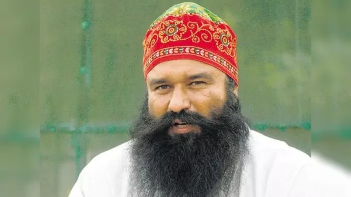डेरा सच्चा सौदा ने श्री गुरु ग्रंथ साहिब बेअदबी मामले में जांच की मांग की है। फाइल फोटो