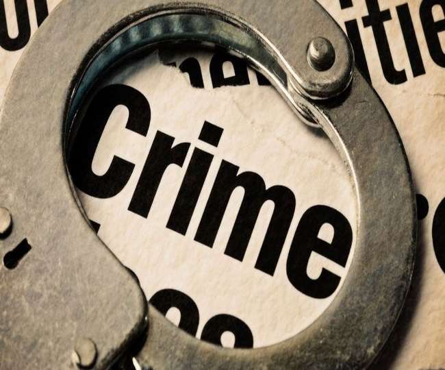 पीड़ित की स्कूटी भी ले गए बदमाश। फाइल फोटो।