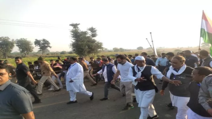 Bharat Jodo Yatra: मध्य प्रदेश के बुरहानपुर जिले के बोदरली गांव से राहुल गांधी की भारत जोड़ो यात्रा प्रारंंभ