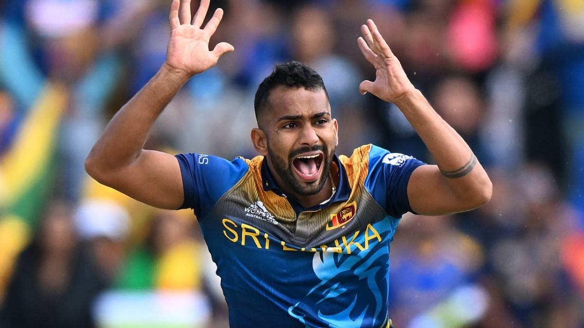 https://www.jagranimages.com/images/newimg/23112022/23_11_2022-chamika_karunaratne_23223501.jpg