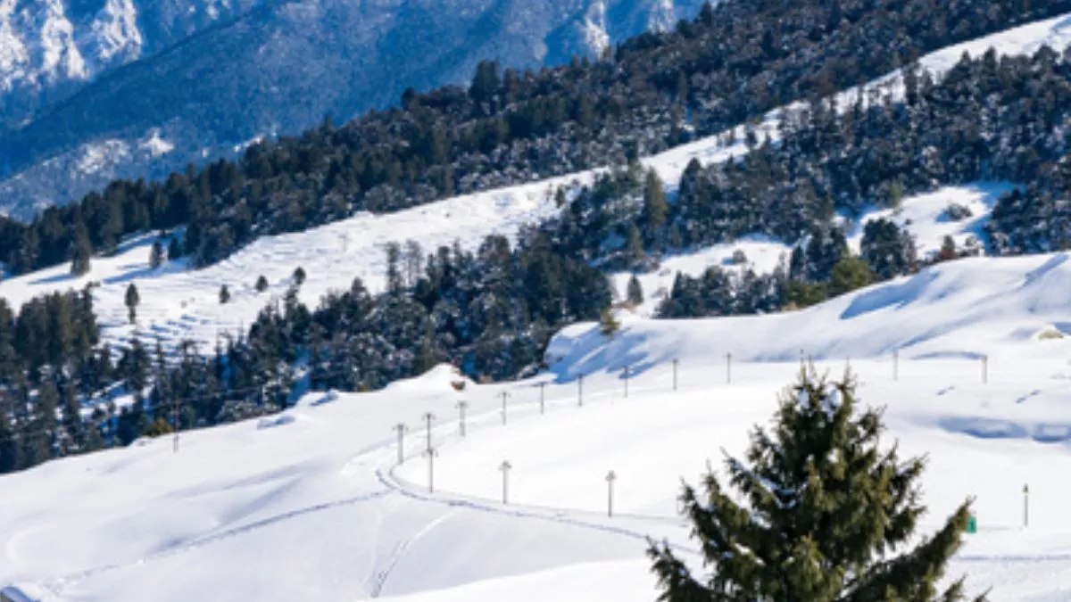 Snowfall In Uttarakhand: उत्‍तराखंड के इन हिल स्‍टेशन पर हो सकती है बर्फबारी, क्‍या है आपका घूमने का प्‍लान