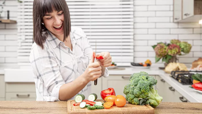 Women Nutrition: हेल्दी बने रहने के लिए महिलाएं इन पोषक तत्वों का करें अपनी डाइट में शामिल