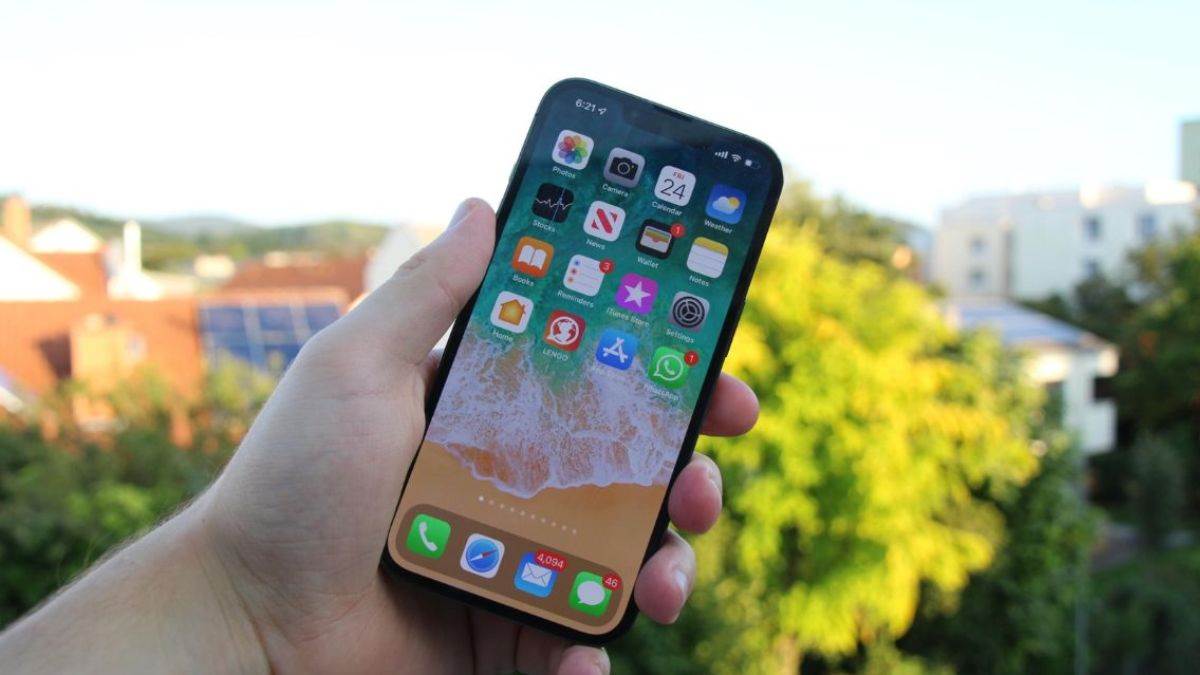 https://www.jagranimages.com/images/newimg/23112023/23_11_2023-apple_ios_17.1_23587866.jpg