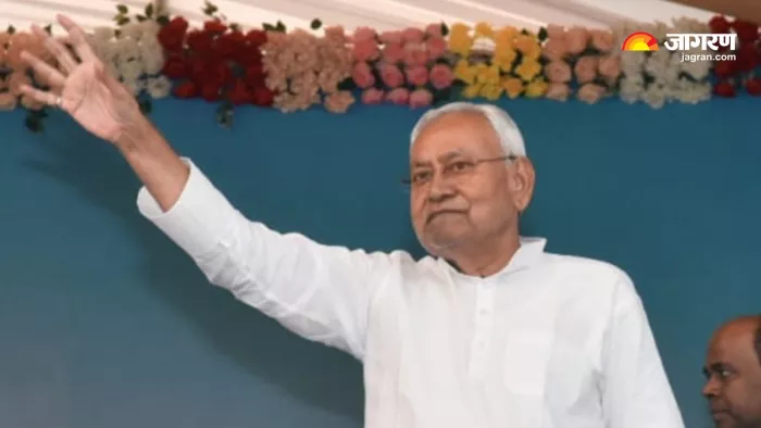 Bihar News : लालू यादव के बाद मुख्यमंत्री नीतीश कुमार भी दिल्ली रवाना, बिहार में बढ़ी सियासी हलचल