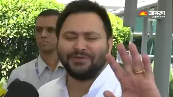 Tejashwi Yadav : 'मंदिर में घंटा बजाइए...', हलाल सर्टिफाइड प्रोडक्ट्स पर क्या बोल गए तेजस्वी यादव