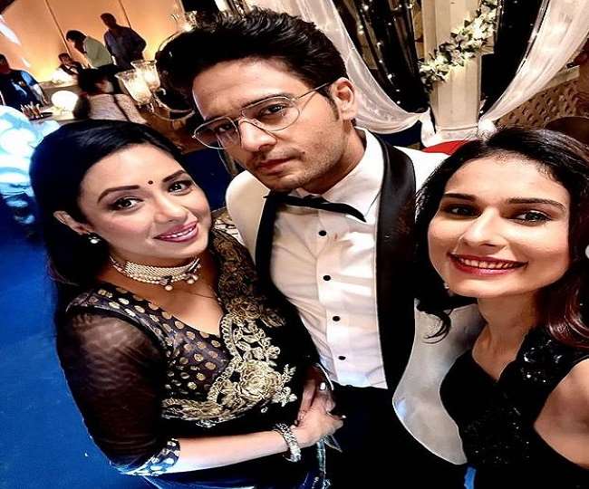 https://www.jagranimages.com/images/newimg/23122021/23_12_2021-anupama_3_22319982.jpg
