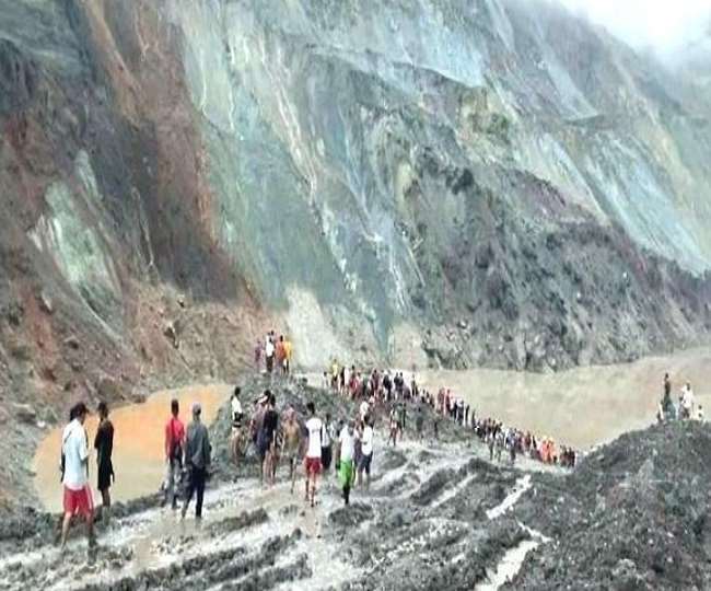 घटनास्थल से अब तक तीन शव बरामद