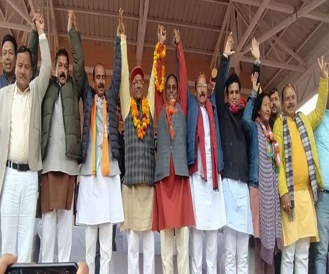जनसभा में पूर्व सीएम त्रिवेंद्र सिंह रावत ने कहा कि पूरे प्रदेश में भाजपा की लहर है।