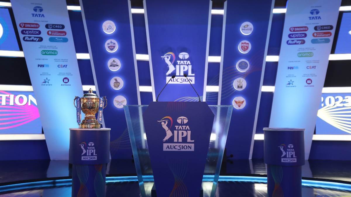 IPL Auction 2023 Live: आईपीएल के इतिहास में सबसे महंगे बिके सैम करन, 18.50 करोड़ में पंजाब किंग्स ने खरीदा