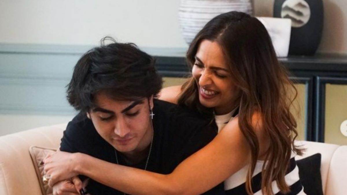 https://www.jagranimages.com/images/newimg/23122022/23_12_2022-malaika_and_son_arhaan_23269094.jpg