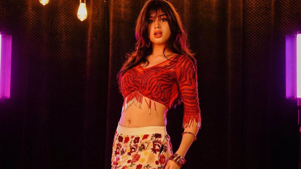 https://www.jagranimages.com/images/newimg/23122022/23_12_2022-riva_arora_1_23268640.jpg
