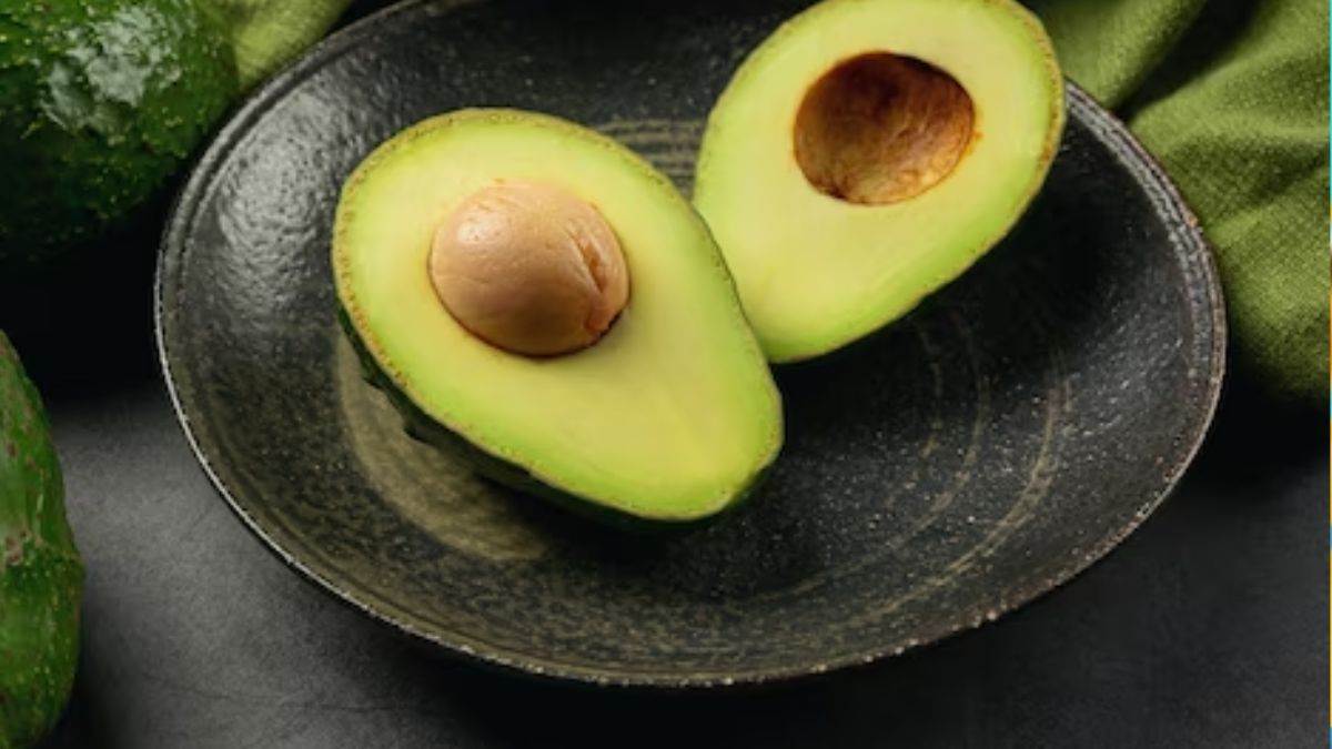 https://www.jagranimages.com/images/newimg/23122023/23_12_2023-avocado_23611584.jpg