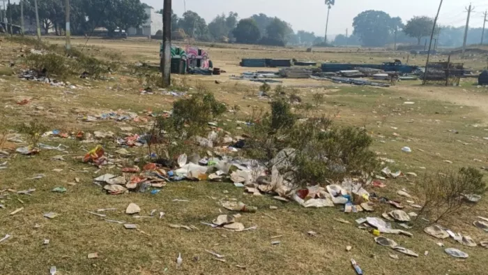 शांत स्वभाव वाले ADM को अचानक आया गुस्सा, गंदगी देखकर लगाई कड़ी फटकार; पदाधिकारी भी घबरा गए