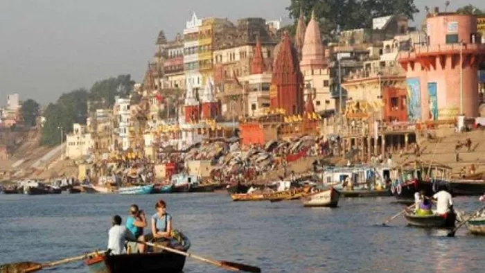 अब गंगा में नहीं चलेगी डीजल इंजन वाली नाव