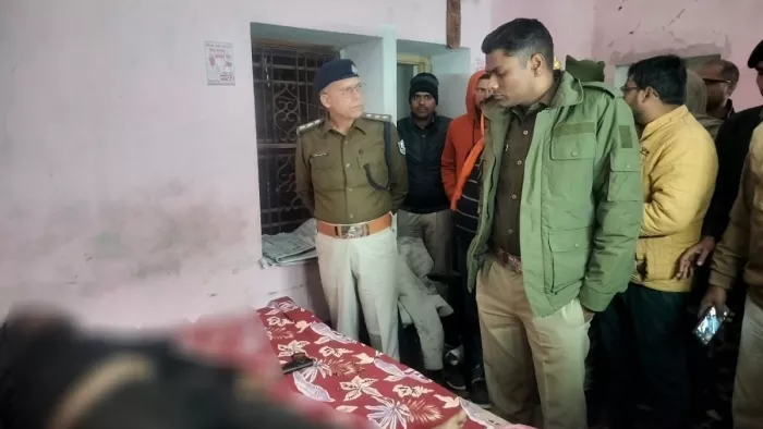 घटना की जानकारी मिलने के बाद मौके पर पहुंची पुलिस