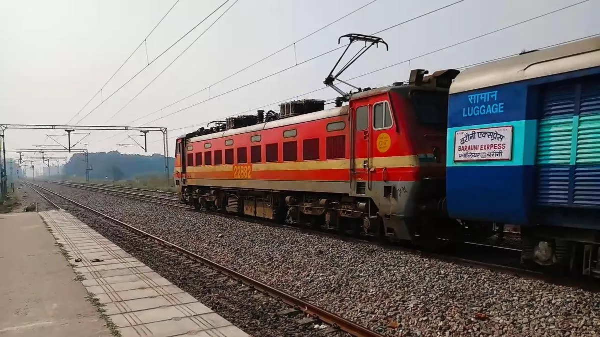 ग्वालियर-बरौनी एक्सप्रेस 25 और 26 दिसंबर को निरस्त, कई ट्रेनों के रूट बदले; देखें पूरी लिस्ट