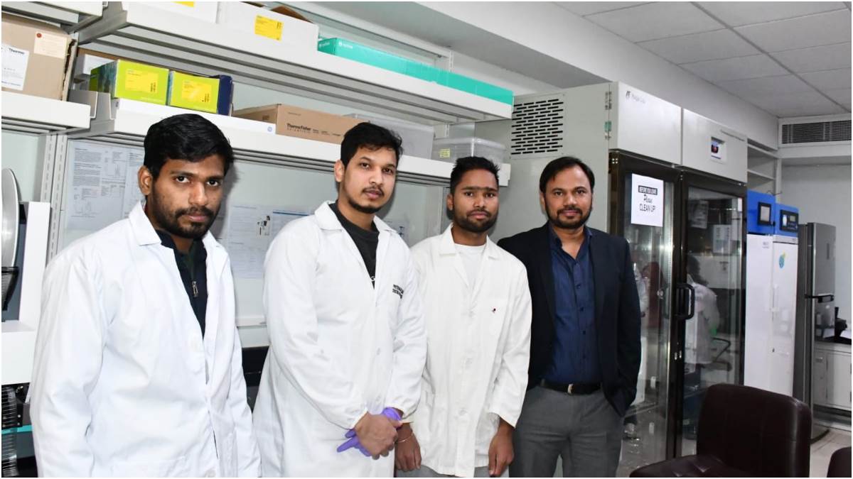 https://www.jagranimages.com/images/newimg/23122024/23_12_2024-iiser_bhopal_scientists_23854395.jpg