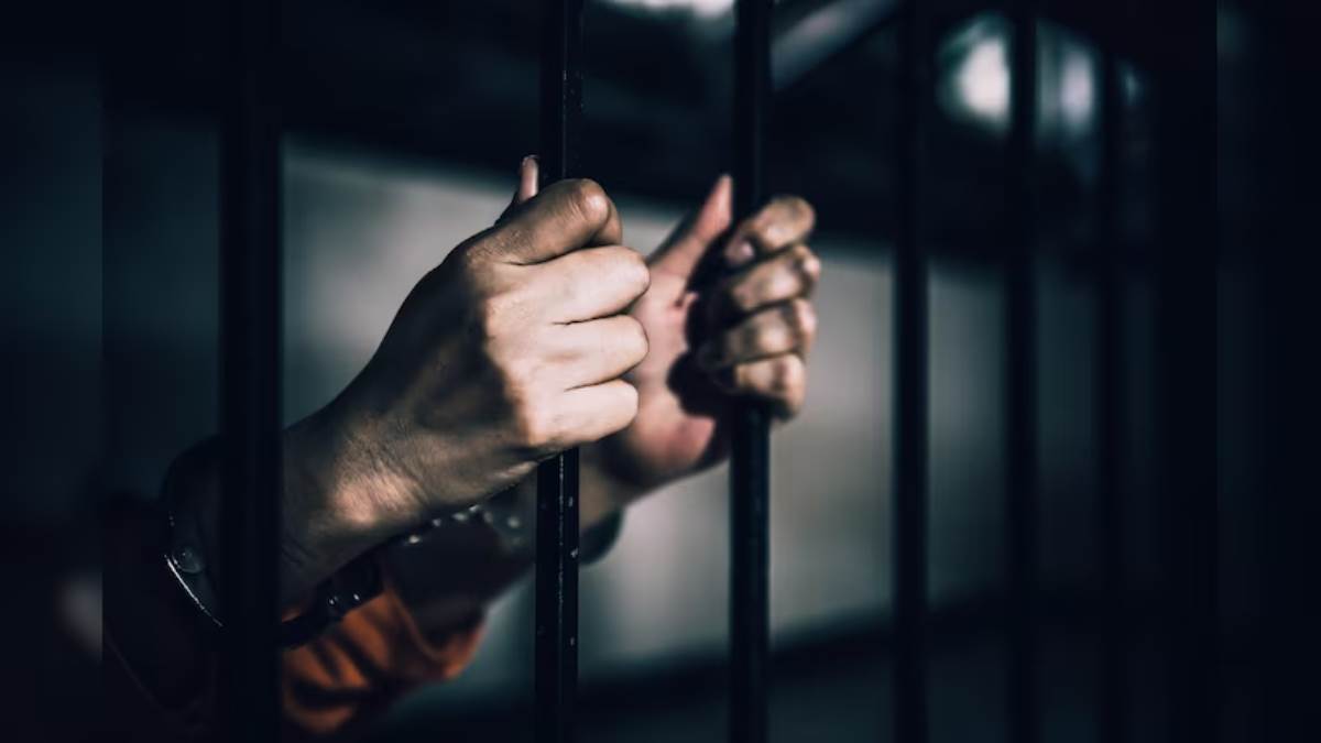 https://www.jagranimages.com/images/newimg/23122024/23_12_2024-jail_23854438.jpg