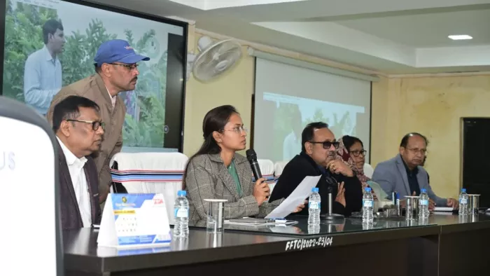 हेमंत की मंत्री ने अफसरों को क्यों हड़काया?
