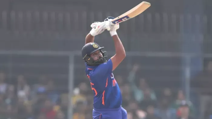 Rohit Sharma most sixes Record: रोहित शर्मा ने सनथ जसयसूर्या का रिकॉर्ड तोड़ा