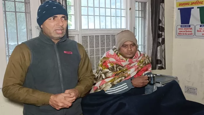 चलती बस में चालक को आया हार्ट अटैक, यात्रियों की जान बचाने के लिए परिचालक ने किया ऐसा काम।