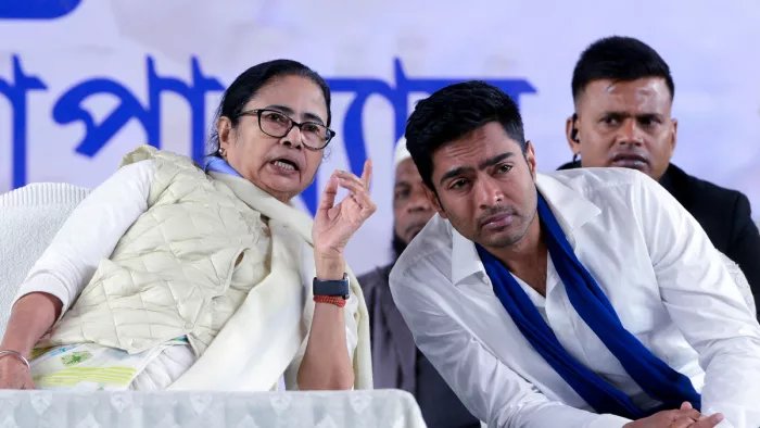 I.N.D.I. गठबंधन में पड़ी फूट, बंगाल में अकेले लोकसभा चुनाव लड़ेंगी ममता बनर्जी (फोटो एएनआई)