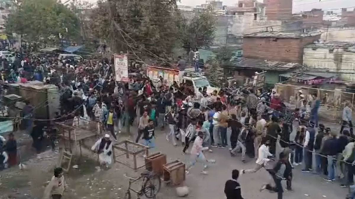 uttarakhand nikay chunav 2025 voting clash over alleged bribery congress candidates car broken