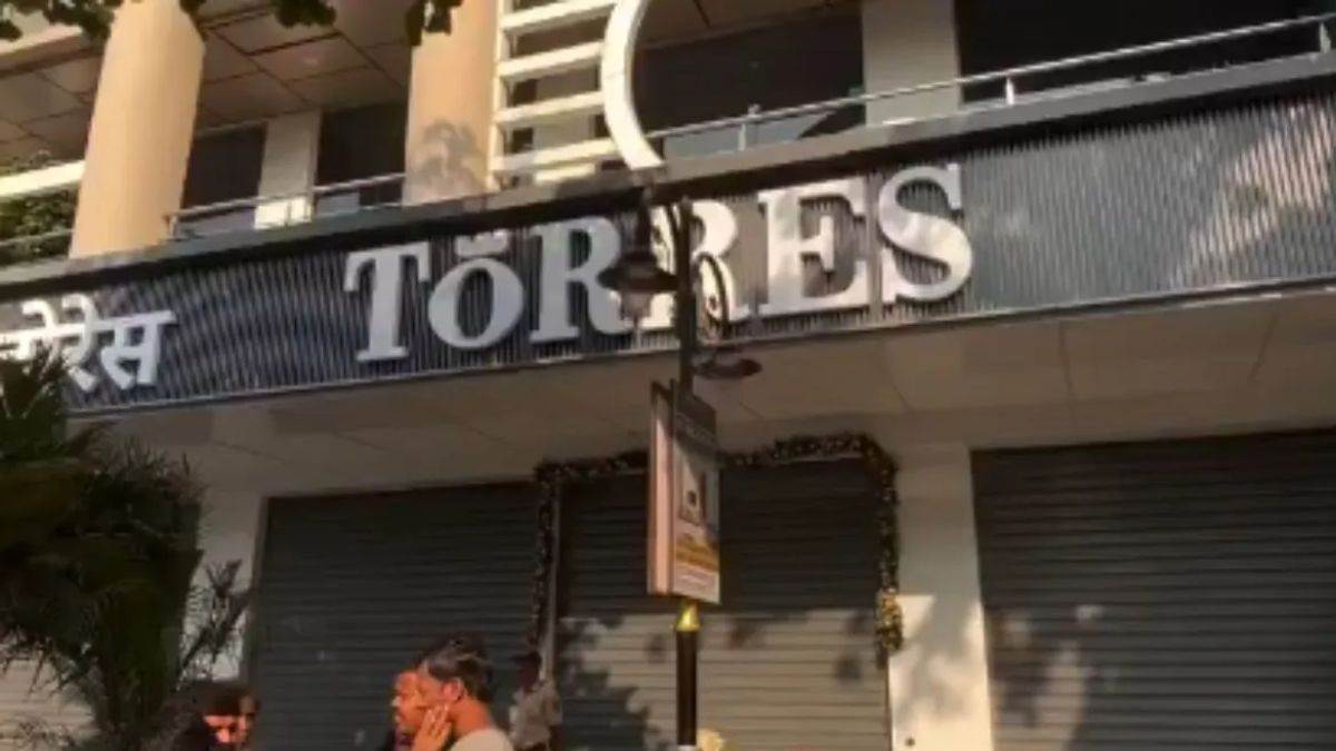 torres jewellery scam bhagalpur connection mumbai eow conducting raids