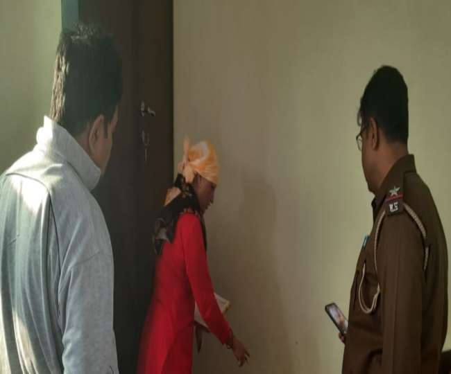 painful incident in rohtak mother and six year old daughter killed and husband missing from home