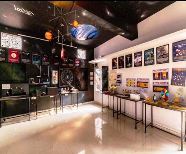 https://www.jagranimages.com/images/newimg/24022022/24_02_2022-astronomy_lab_22494750.jpg