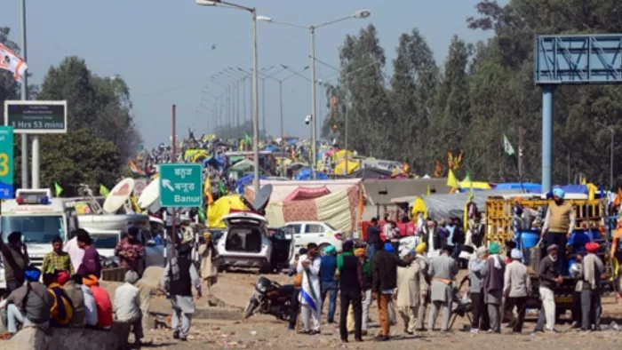 Farmers Protest Updates: खिनौरी और शंभू बॉर्डर पर किसानों का कैंडल मार्च आज