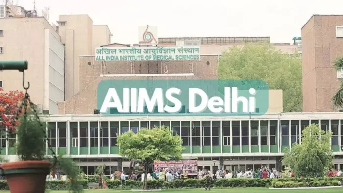 मोबाइल और इंटरनेट की लत से छुटकारा दिलाने के लिए AI टूल विकसित करेगा एम्स। फाइल फोटो