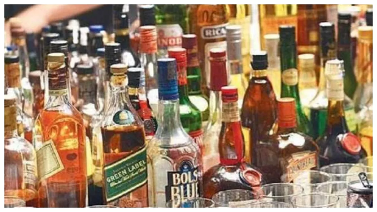 Fatehabad Crime: अवैध शराब तैयार कर बेचता था आरोपी, 20 लीटर लाहन सहित गिरफ्तार