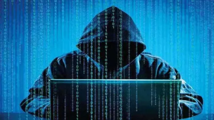 मैकडोनाल्ड की फ्रेंचाइजी के नाम पर ठगी करने वाले चार गिरफ्तार