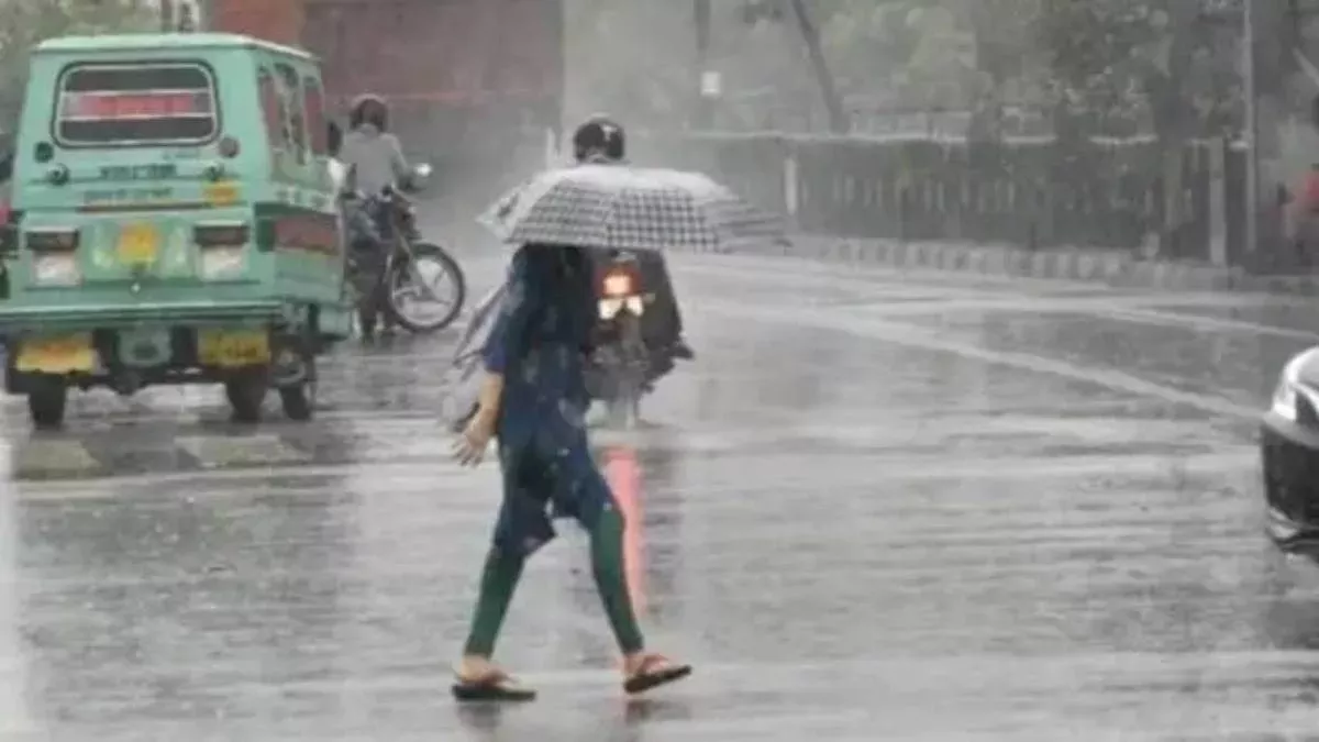 UP Weather: यूपी के 30 शहरों में IMD ने जारी क‍िया झमाझम बारिश और ओलावृष्टि का अलर्ट, तापमान में भी बढ़ोतरी