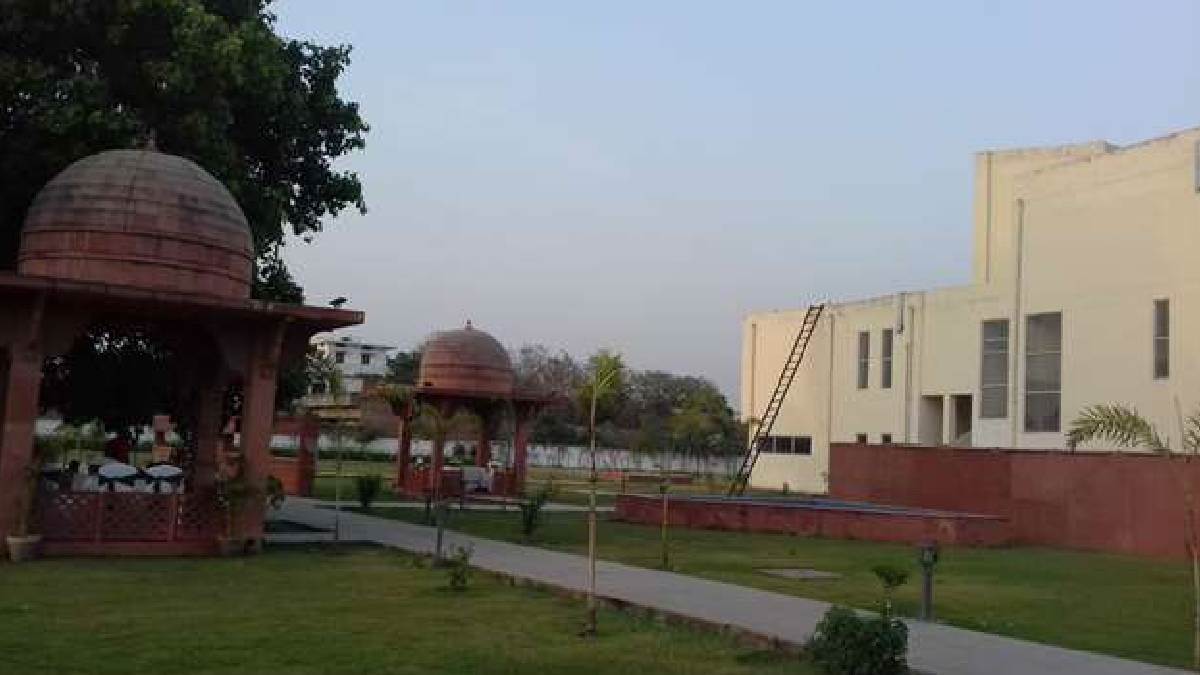 surface vehicle parking will be built in sarnath for convenience of tourists