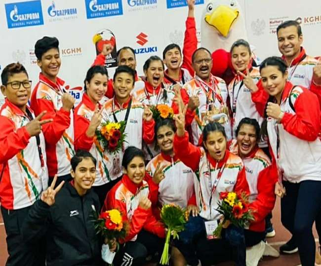 टीम की सफलता से देश के साथ ही साथ सीमांत जिला भी गौरवान्वित हुआ है।