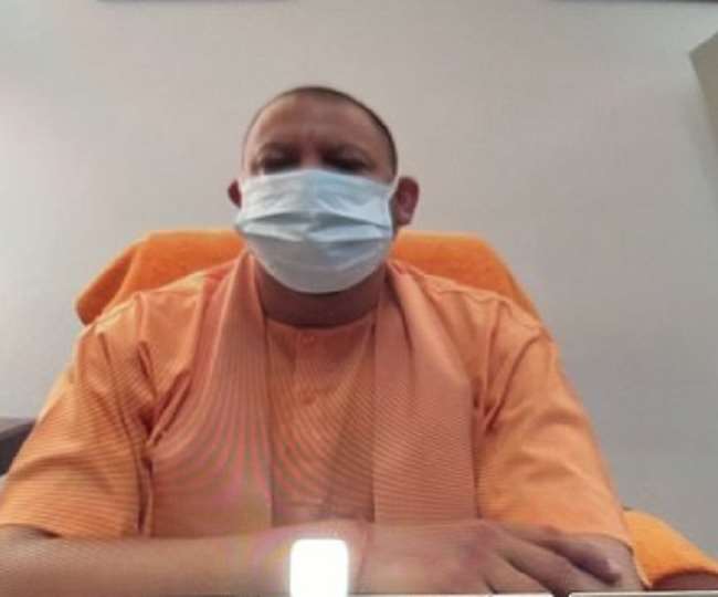 COVID-19 Review: लखनऊ व वाराणसी में शीघ्र पूरा कराएं DRDO के कोविड अस्पताल का निर्माण: योगी आदित्यनाथ