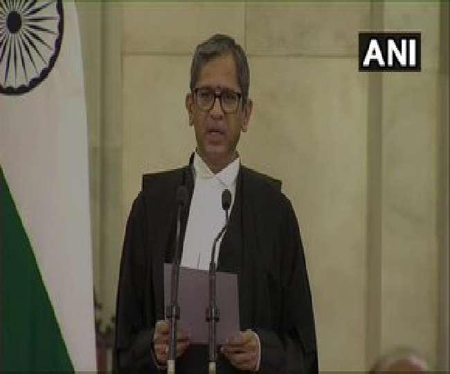 सुप्रीम कोर्ट के चीफ जस्टिस बने एनवी रमण, राष्ट्रपति रामनाथ कोविन्द ने दिलाई शपथ