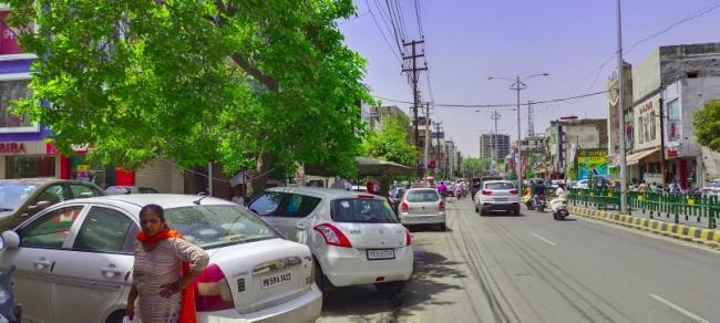 illegal parking on footpath give problem to people