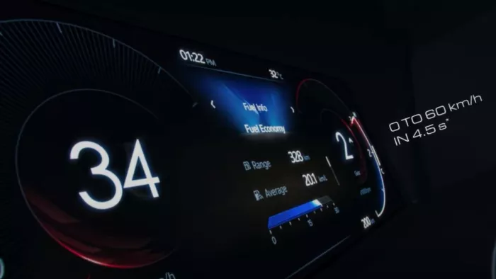 Mahindra XUV 3XO केवल 4.5 सेकेंड में 0-100 KMPL की रफ्तार पकड़ेगी।