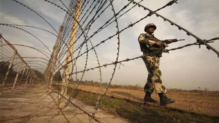 BSF का एक जवान गलती से पाकिस्तान सीमा में घुस गया है। सांकेतिक तस्वीर