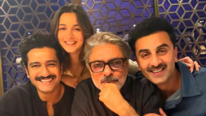 लव एंड वॉर में विक्की कौशल और रणबीर (Photo: Instagram)