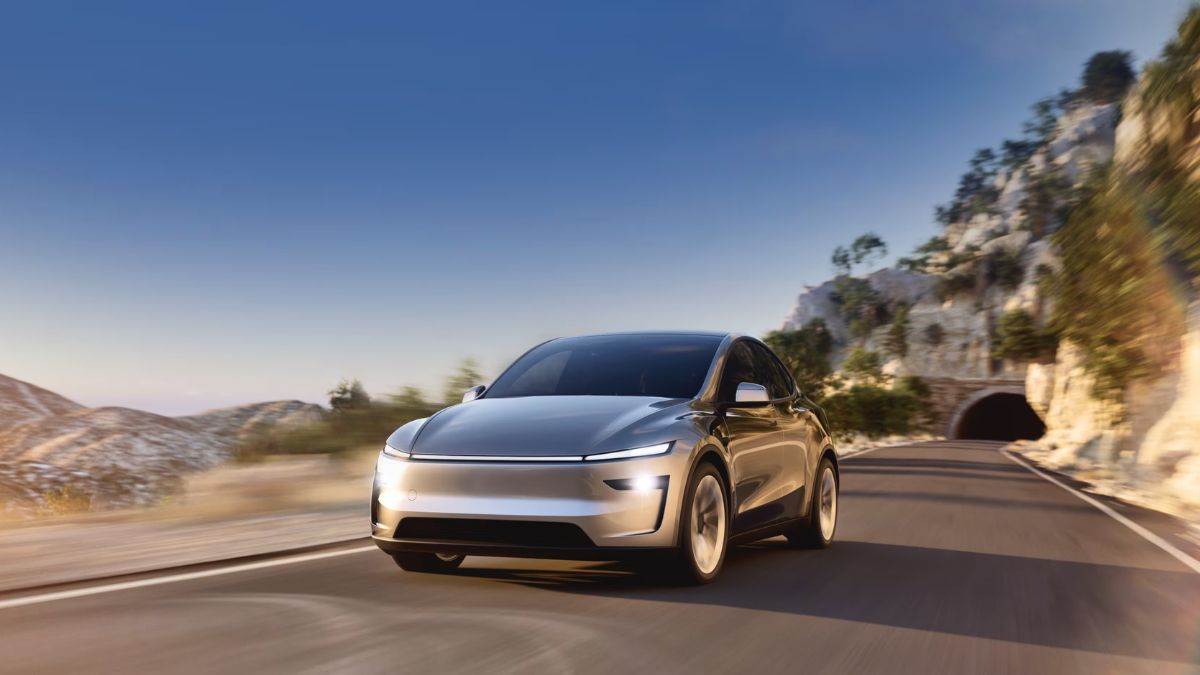 tesla model y spotted testing again likely to launch by 2025 year end in india